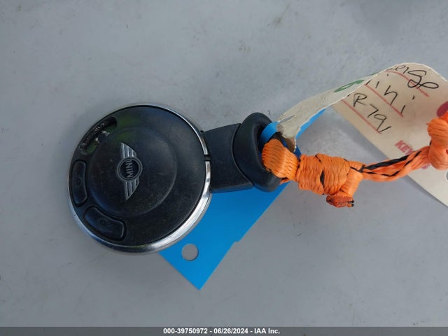 2011 MINI COOPER CLUBMAN WMWZF3C53BT187828 Photo 10