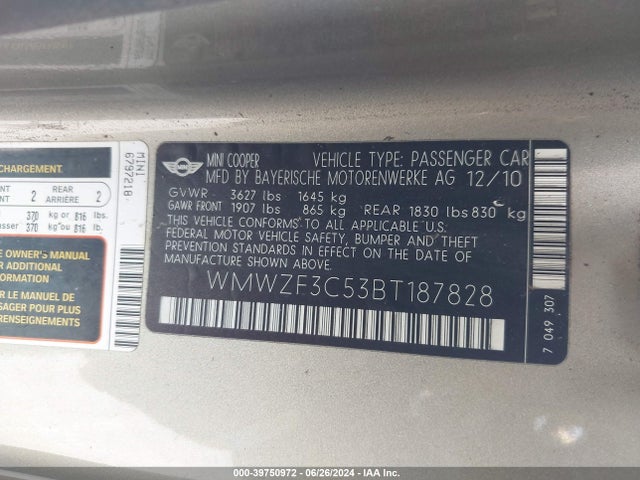 2011 MINI COOPER CLUBMAN WMWZF3C53BT187828 Photo 8