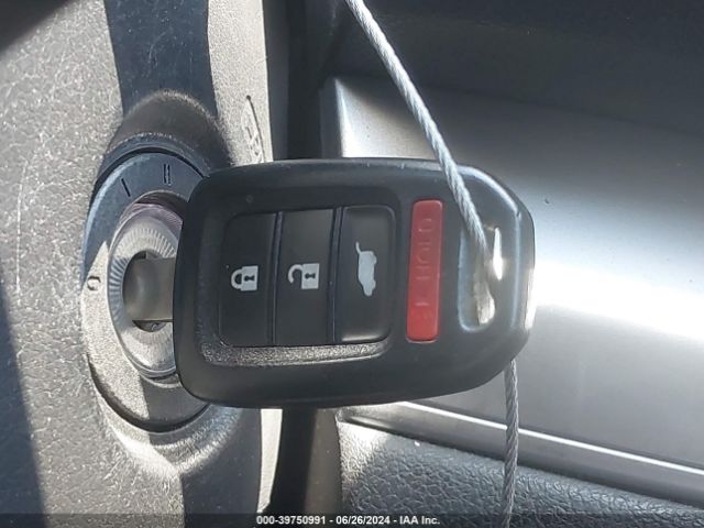 5J6RM4H32FL027977 Honda CR-V LX