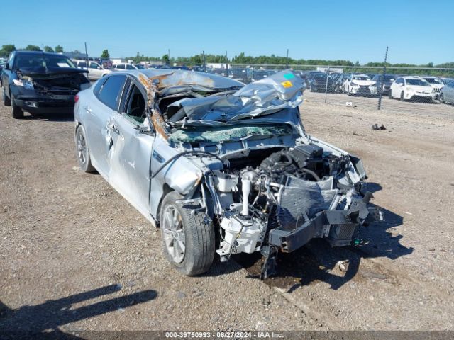 5XXGT4L11GG010773 auction archive image