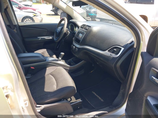 3C4PDDBG8ET178575 Dodge Journey Sxt