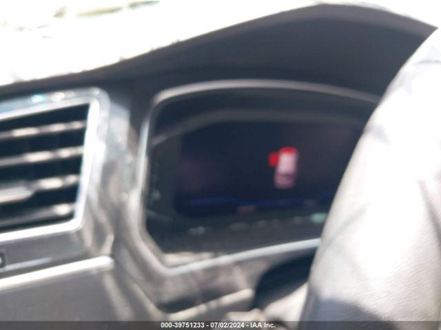 3VV3B7AX0LM143304 Volkswagen Tiguan 2.0t Se/2.0t Se R-line Black/2.0t Sel