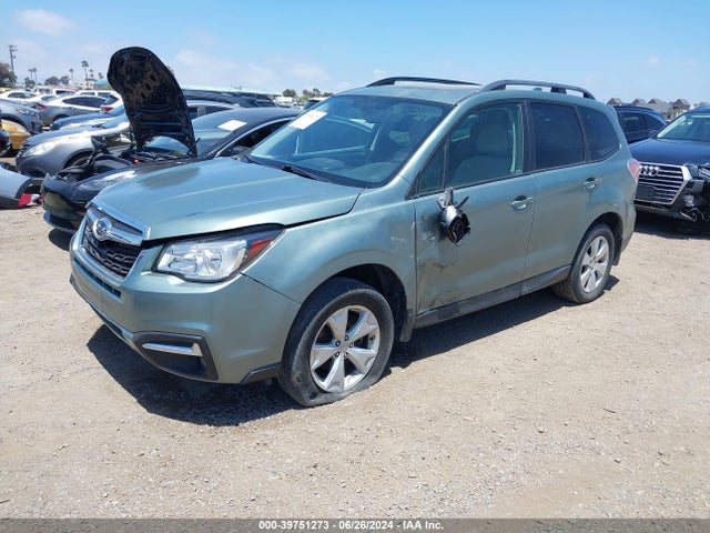 Subaru Forester 2.5i Premium 2018 JF2SJAGC3JH586676 Image 2