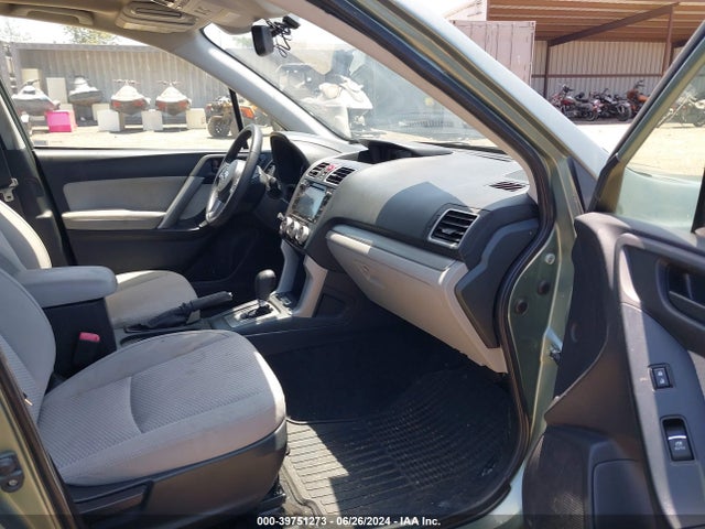 Subaru Forester 2.5i Premium 2018 JF2SJAGC3JH586676 Image 5