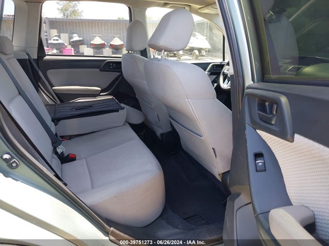 Subaru Forester 2.5i Premium 2018 JF2SJAGC3JH586676 Image 8