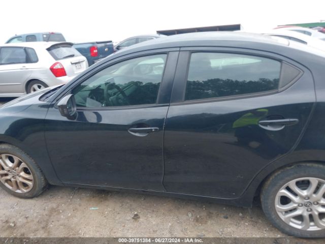 3MYDLBZV7GY143046 Scion IA