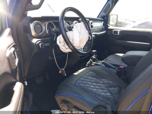 1C4HJXEN8LW214751 Jeep Wrangler Unlimited Sahara 4x4