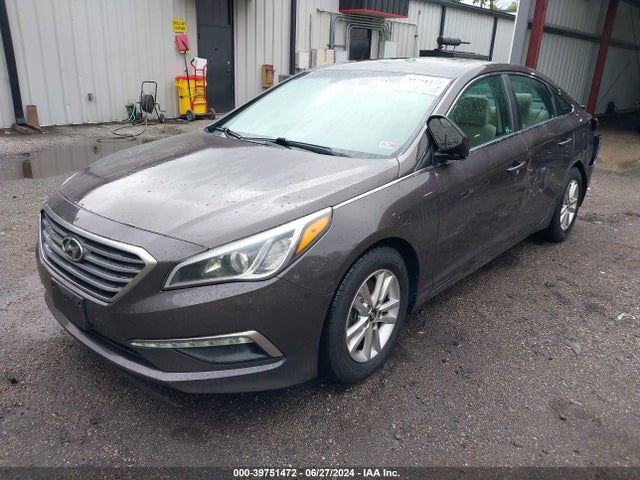 Hyundai SONATA SE 2015 5NPE24AF3FH243193 Image 2
