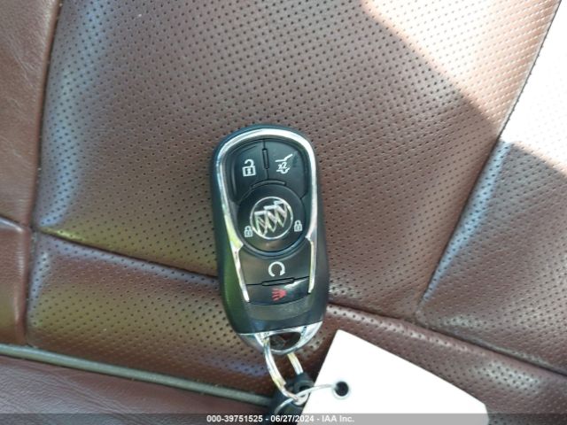 5GAERDKW2JJ170927 Buick Enclave Avenir