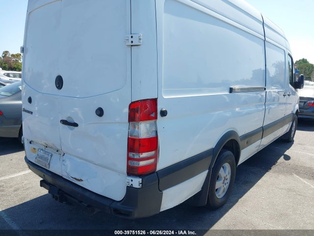 Продажа на аукционе авто 2010 Mercedes-benz Sprinter Van 2500 High Roof, vin: WD3PE8CC8A5463412, номер лота: 39751526
