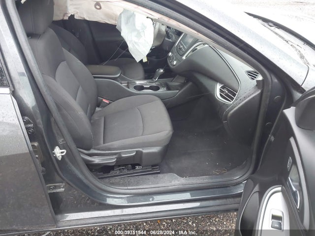 1G1ZB5ST5JF206704 Chevrolet Malibu 1ls