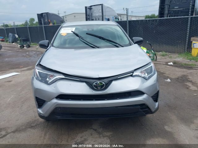 2T3ZFREV1JW486703 Toyota RAV4 LE