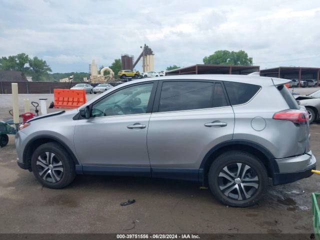 2T3ZFREV1JW486703 Toyota RAV4 LE