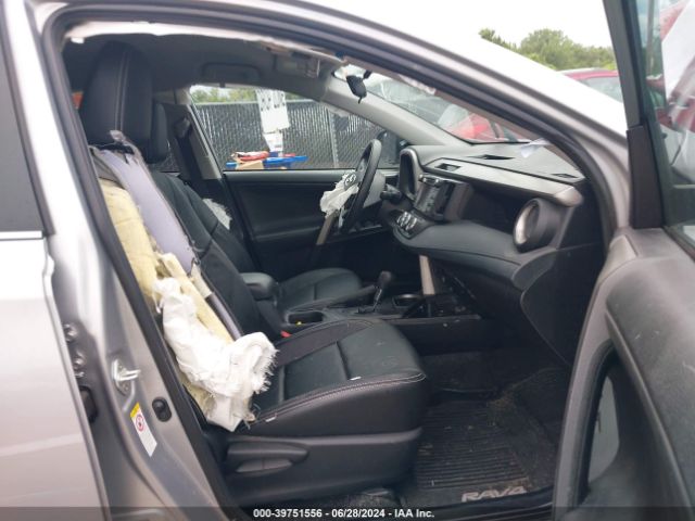 2T3ZFREV1JW486703 Toyota RAV4 LE