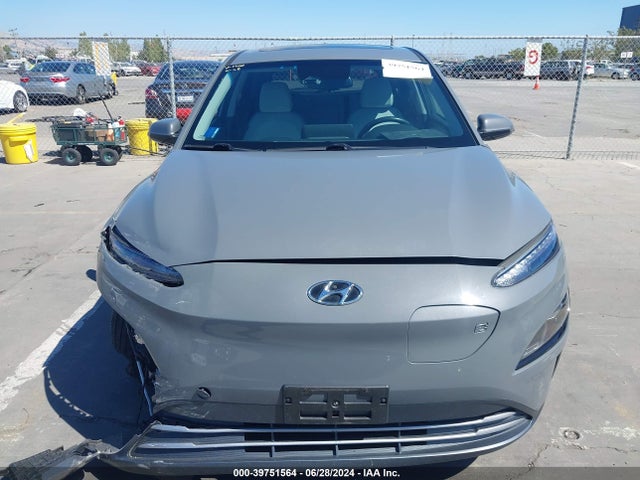 KM8K33AG8NU138216 Hyundai Kona Electric Sel