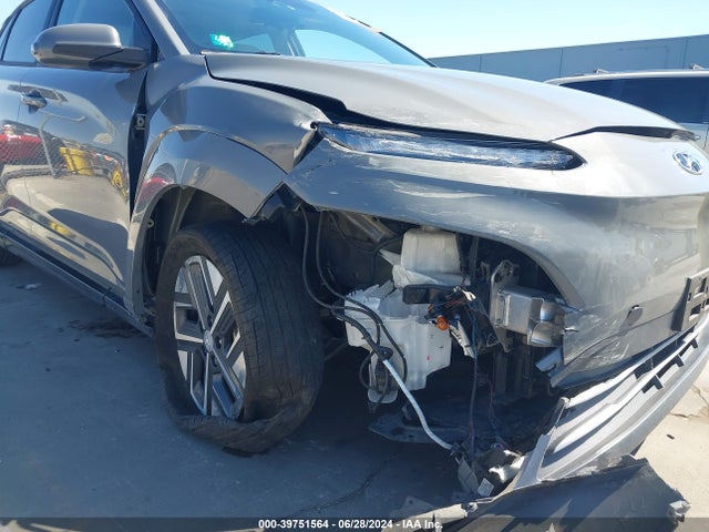 KM8K33AG8NU138216 Hyundai Kona Electric Sel