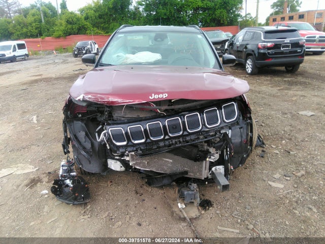 3C4NJDCB7NT192048 Jeep Compass Limited 4x4