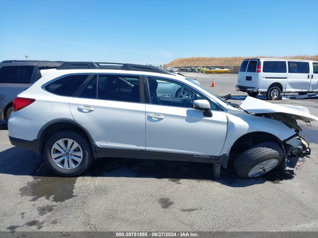 Subaru Outback 2.5i Premium 2017 4S4BSAFC0H3303540 Image 13