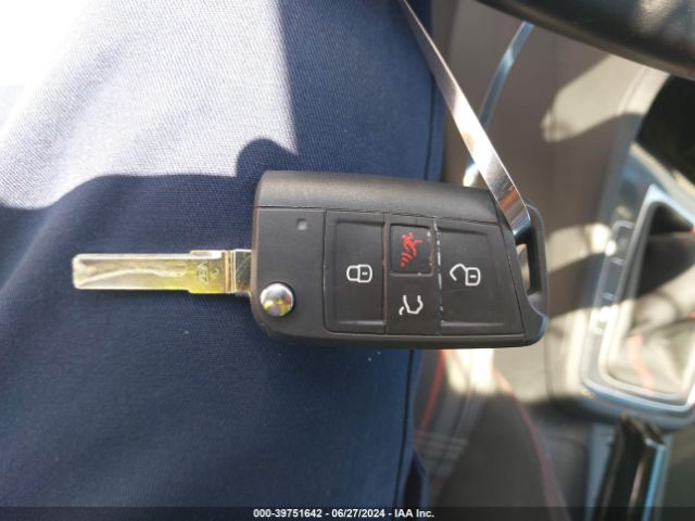 3VW5T7AU8FM007000 Volkswagen Golf Gti 2.0t S 4-door