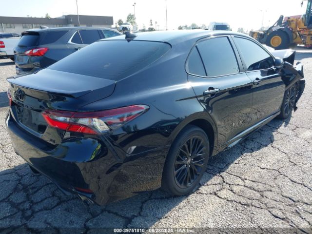 4T1G11AK6NU007340 Toyota Camry Se Nightshade Edition
