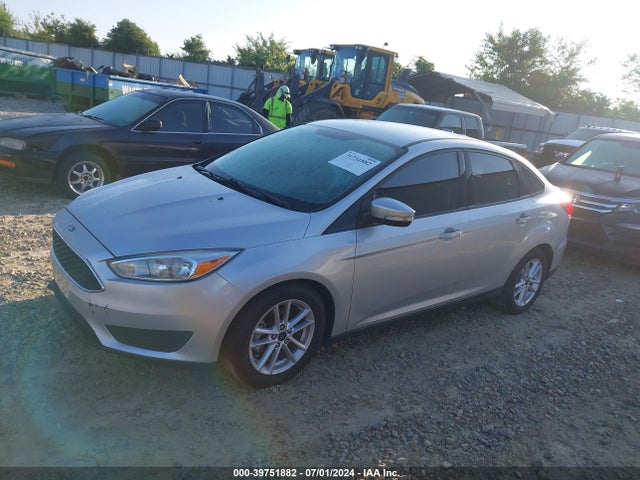 Ford FOCUS SE 2016 1FADP3F29GL381613 Image 2
