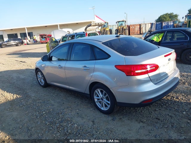 Ford FOCUS SE 2016 1FADP3F29GL381613 Image 3