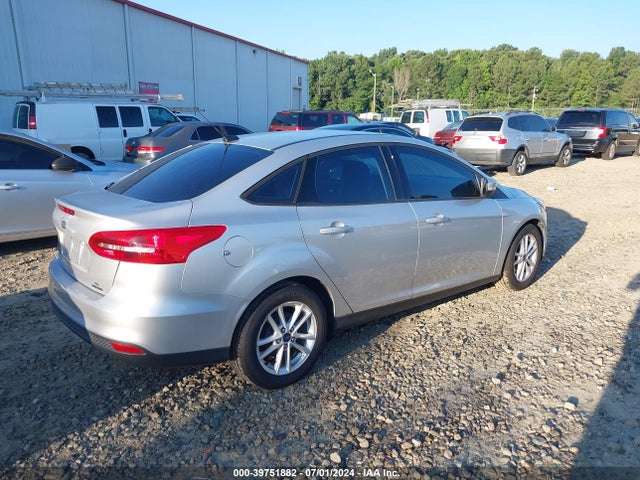 Ford FOCUS SE 2016 1FADP3F29GL381613 Image 4