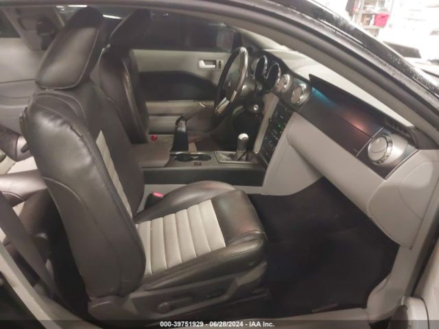 2008 FORD MUSTANG 1ZVHT82H385175589 Photo 4