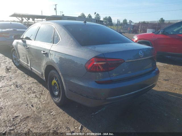 1VWAT7A35HC045665 Volkswagen Passat 1.8t S