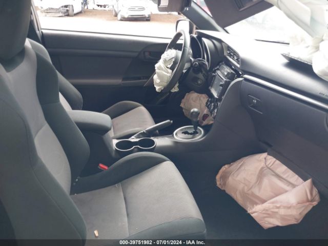 JTKJF5C78FJ009923 Scion TC