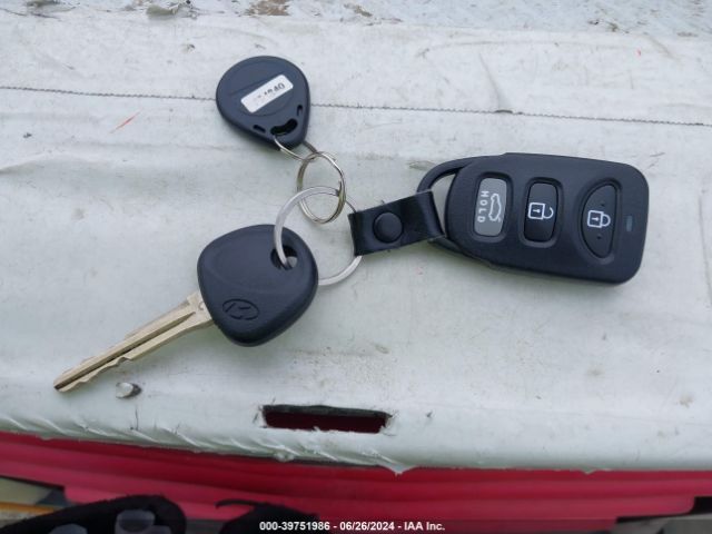 5NPD84LF3HH173334 Hyundai ELANTRA SE
