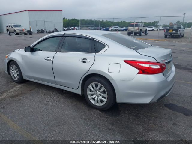 1N4AL3AP3HC257355 Nissan Altima 2.5 S