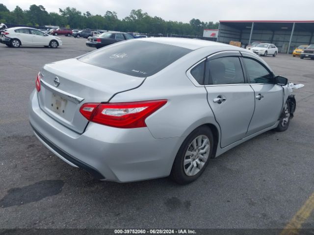 1N4AL3AP3HC257355 Nissan Altima 2.5 S
