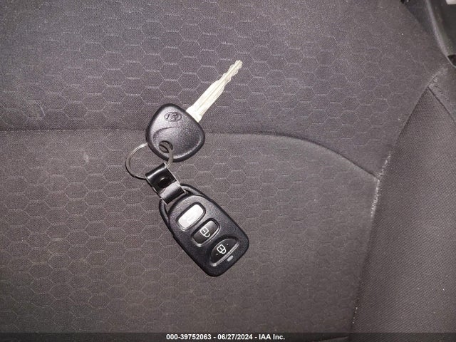 Hyundai ELANTRA SE 2019 5NPD74LF8KH471209 Image 11