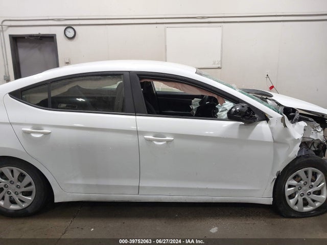 Hyundai ELANTRA SE 2019 5NPD74LF8KH471209 Image 14
