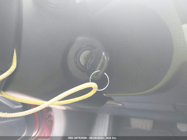 Toyota COROLLA LE 2016 5YFBURHEXGP497365 Image 11