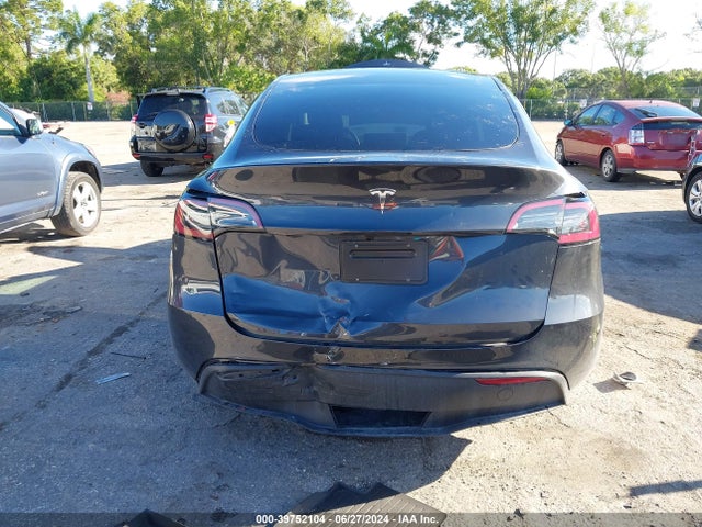 Tesla Model Y Long Range/rwd 2024 7SAYGDED5RF041680 Image 16