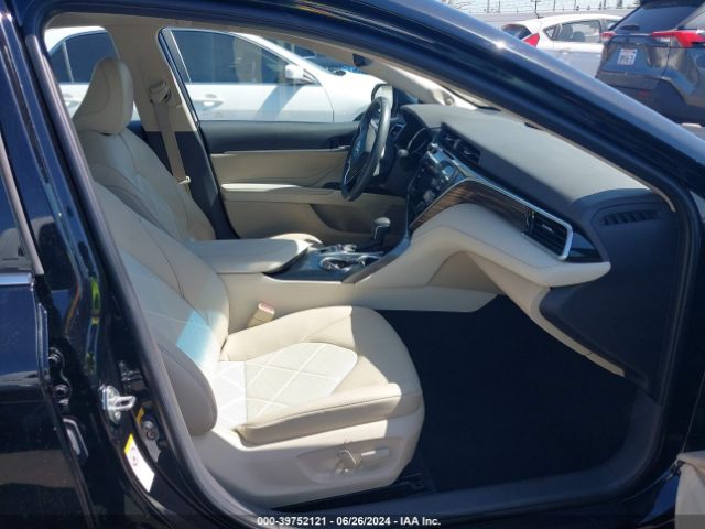 4T1B11HK3JU049717 Toyota CAMRY XLE
