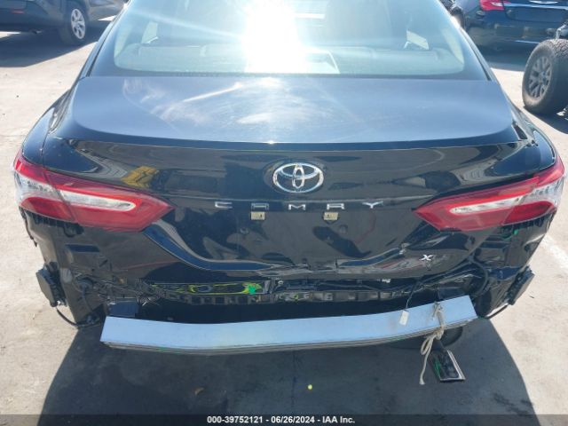 4T1B11HK3JU049717 Toyota CAMRY XLE
