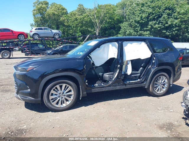 Toyota Grand Highlander Platinum 2024 5TDAAAB5XRS042203 Image 14