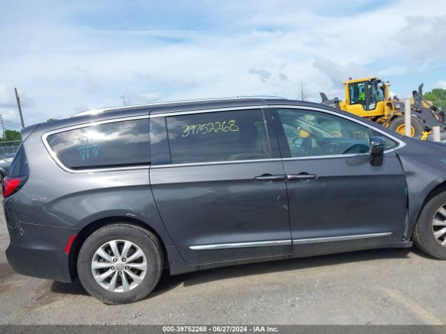 2C4RC1BG1JR115356 Chrysler Pacifica Touring L