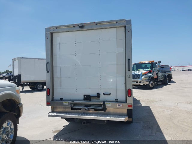 Ford Transit-350 Cab 2018 1FDBF8ZM1JKA87419 Image 17