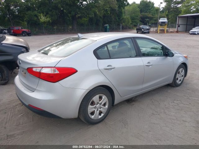 KNAFK4A66G5533253 KIA FORTE LX