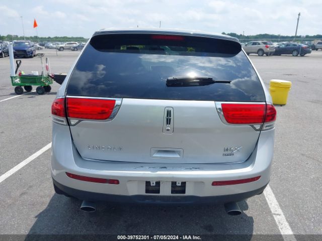 2LMDJ8JKXFBL24335 Lincoln MKX