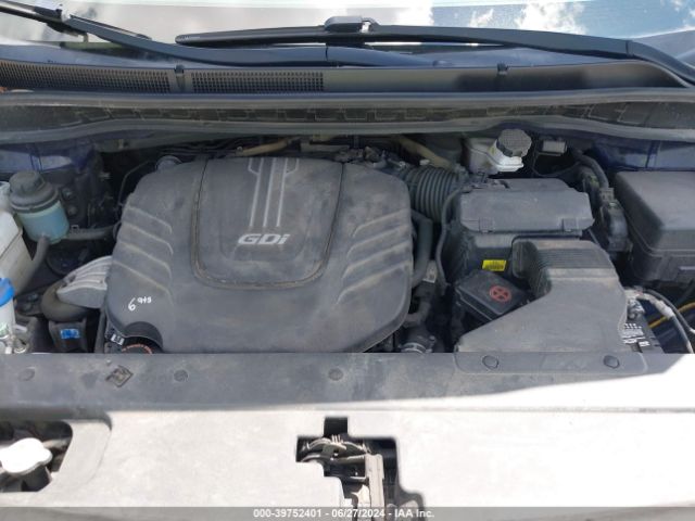 KNDMB5C11J6357327 KIA SEDONA LX