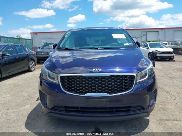 KNDMB5C11J6357327 KIA SEDONA LX