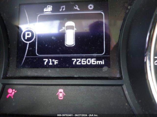 KNDMB5C11J6357327 KIA SEDONA LX