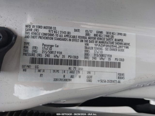 1FADP3N25HL287196 Ford Focus Titanium