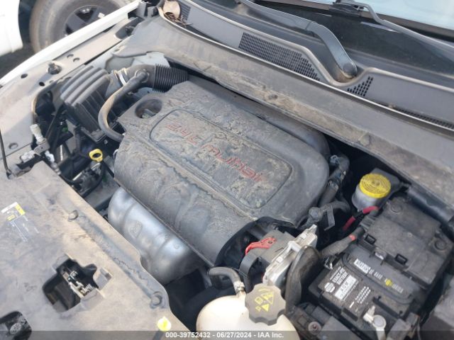 3C4NJCBB5JT228955 Jeep Compass Latitude Fwd