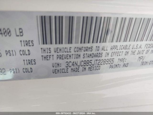 3C4NJCBB5JT228955 Jeep Compass Latitude Fwd